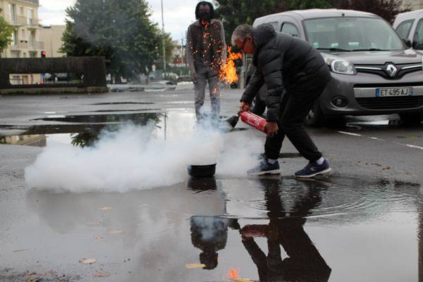 Entrainement sur le bac à feu Le Point Jaune